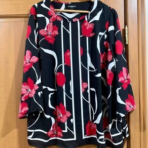 Liz Claiborne Handkerchief Bottom Flowy Top, 1X, Like New